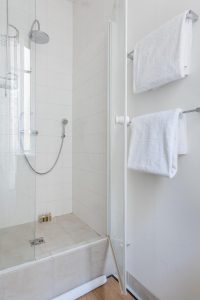 Avenue de la Bourdonnais III