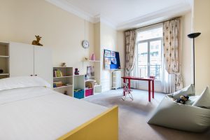 Avenue Paul Doumer III