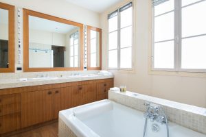 Avenue Paul Doumer III