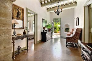 Corridor_open_LS_WEB