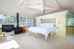 2019-08-19-9cd40d898ef4d1e1e3e92f32187be696