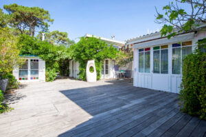 2019-08-19-c64c478f8c508ad7bbd7aa4b42171e92