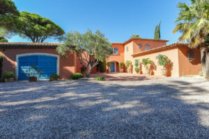 6ab95789-9a40-4b08-9bd8-f14b40436702