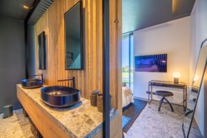 2022-04-28-6f1965b164364a41c62bf