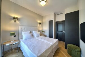 ZEUkzj2zS02Vl4ZM1qEs_63109419-ec